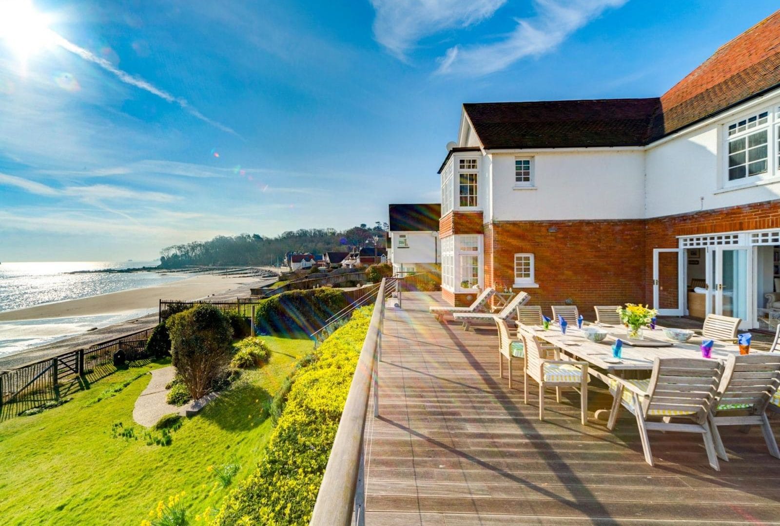 Holiday home with direct beach access