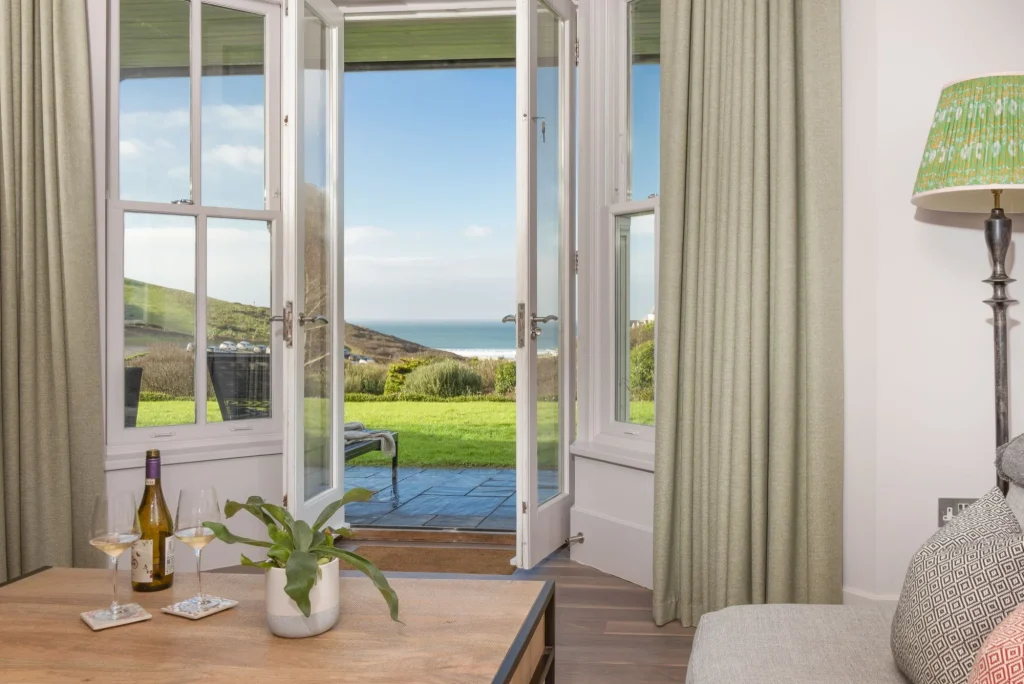 Watergate Bay luxury coastal apartment with sea views