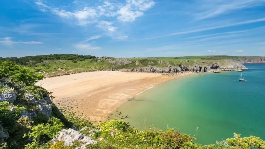 Barafundle Beach with soft golden sand.