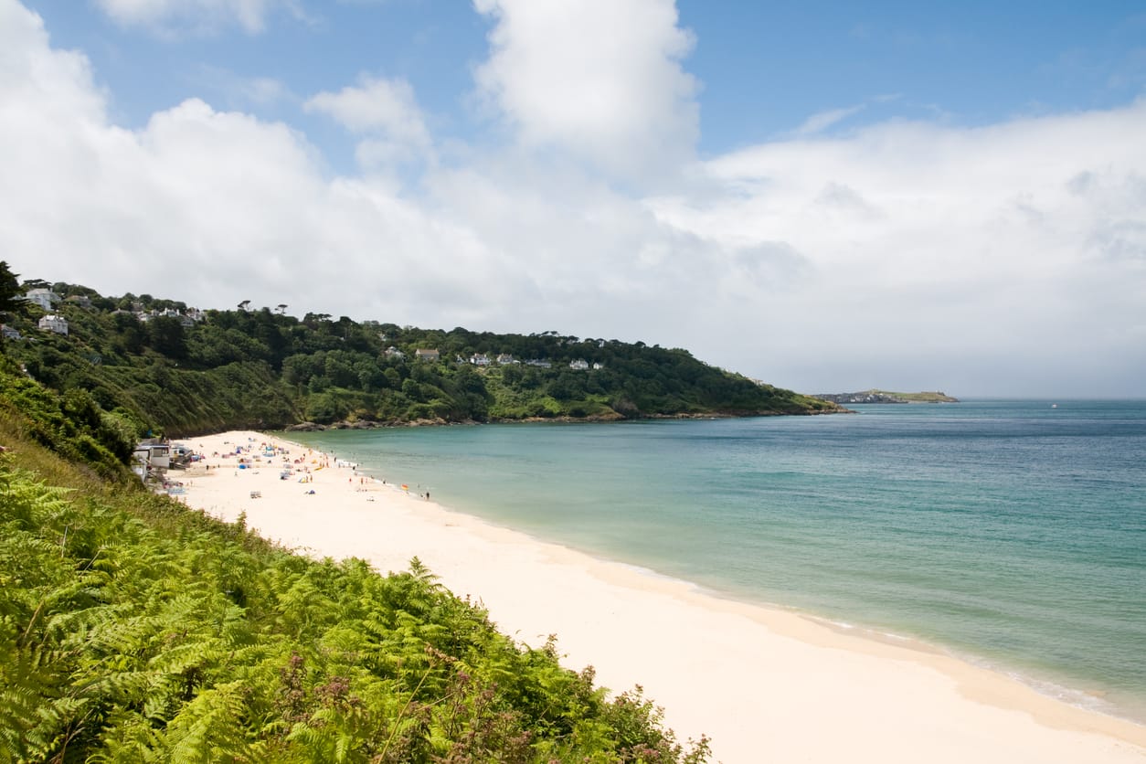 Search for Carbis Bay cottages by the sea