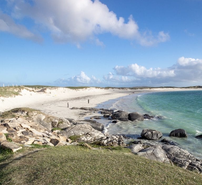 Find Ireland cottages by the sea