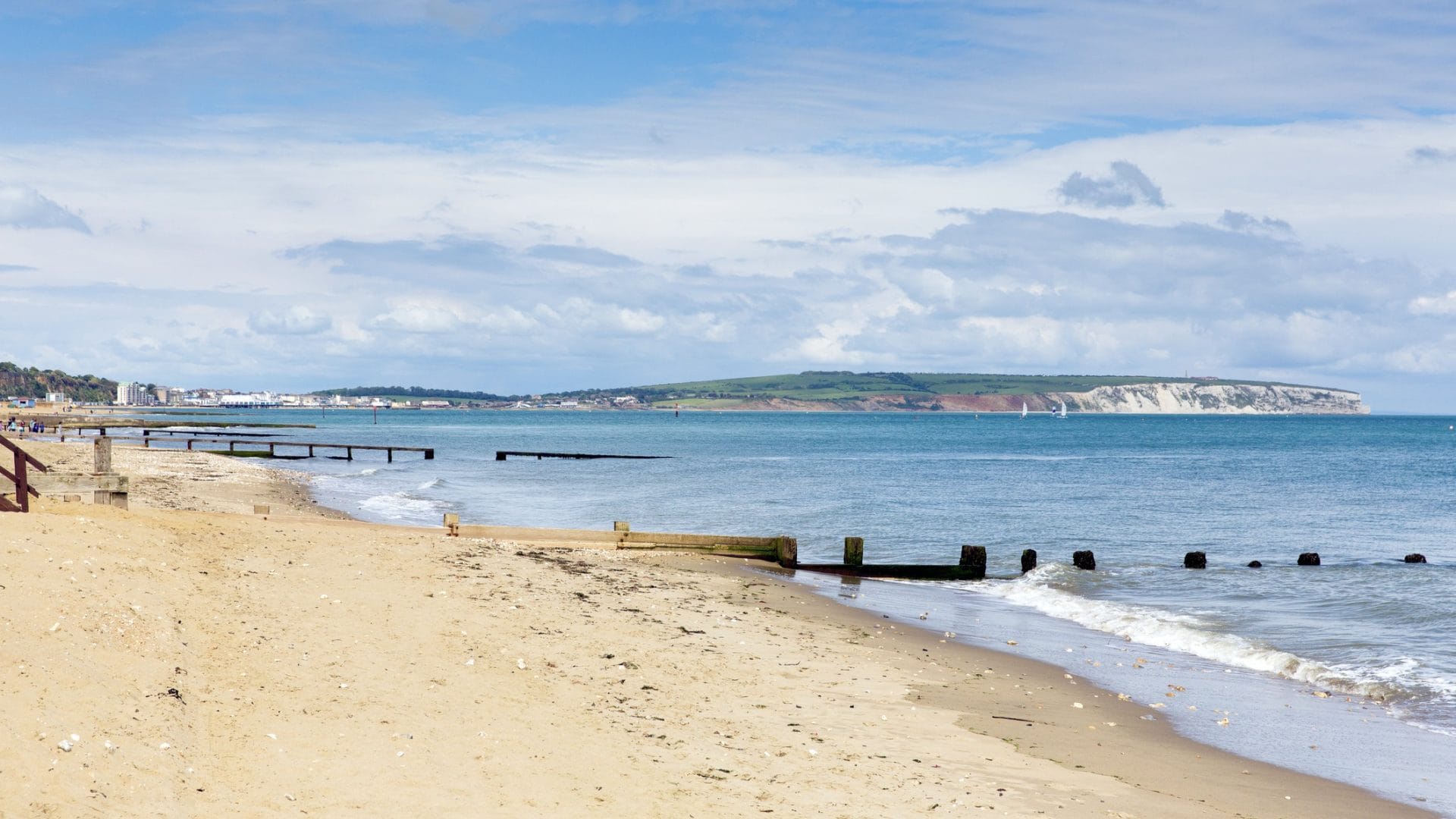 Find Isle of Wight cottages by the sea