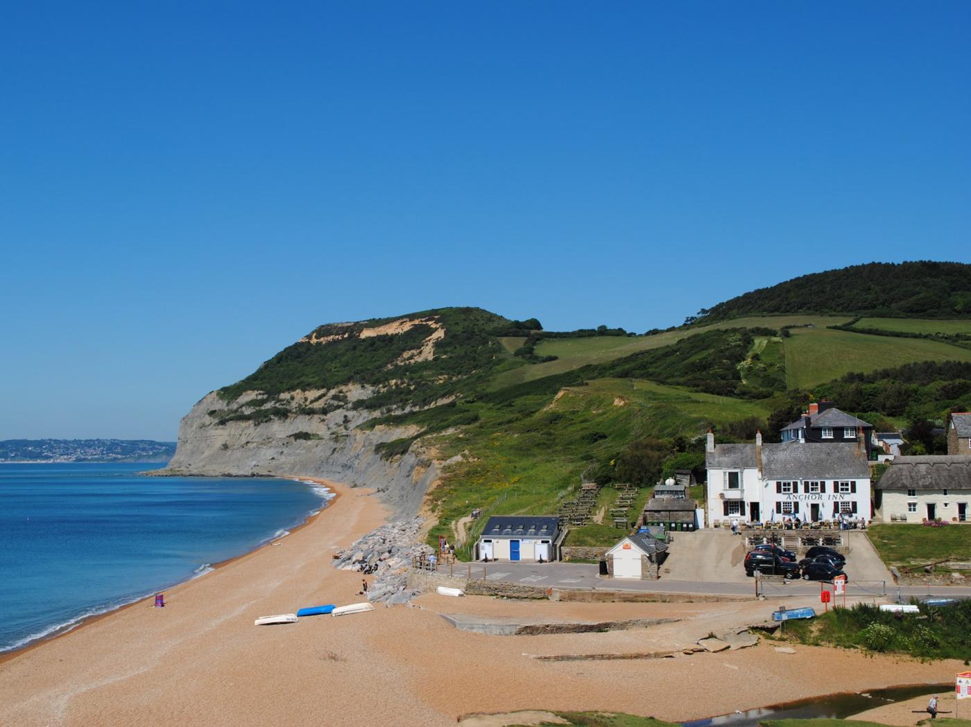 Chideock holiday homes by the sea