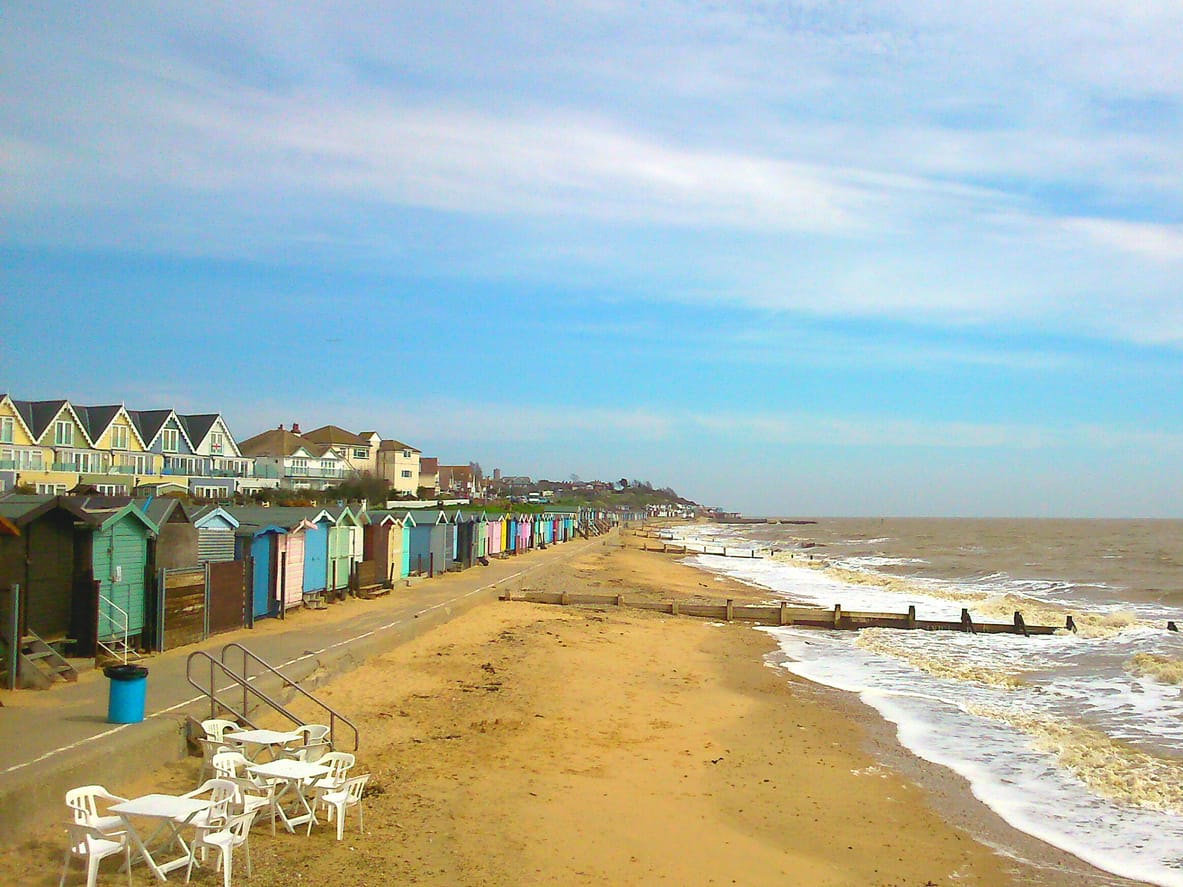 Search for Walton-on-the-Naze cottages by the sea