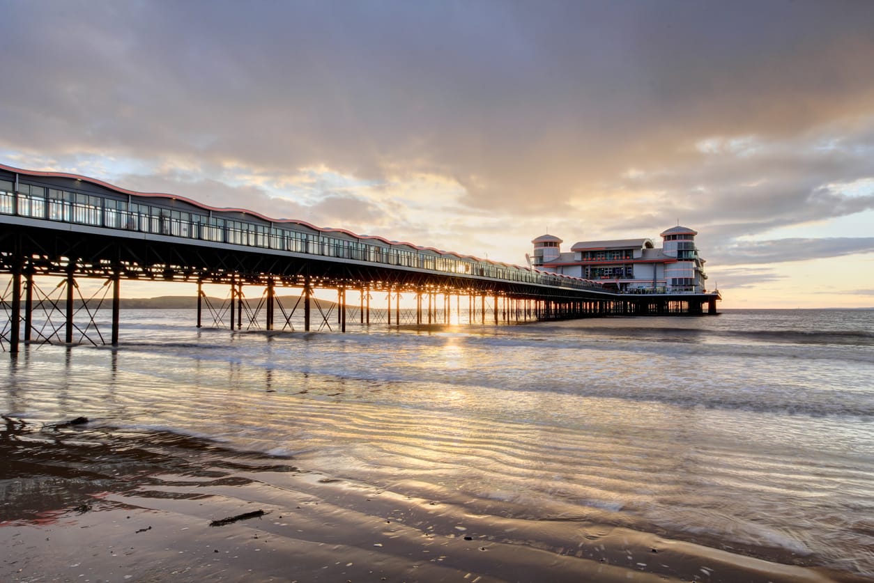 Search for Weston-super-Mare cottages by the sea