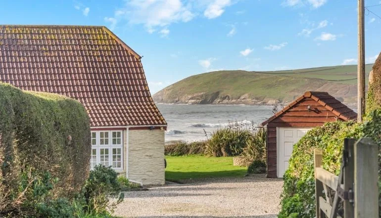 Croyde cottage with sea views in Devon