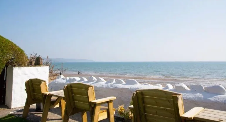 Beach apartment in Saundersfoot, Wales