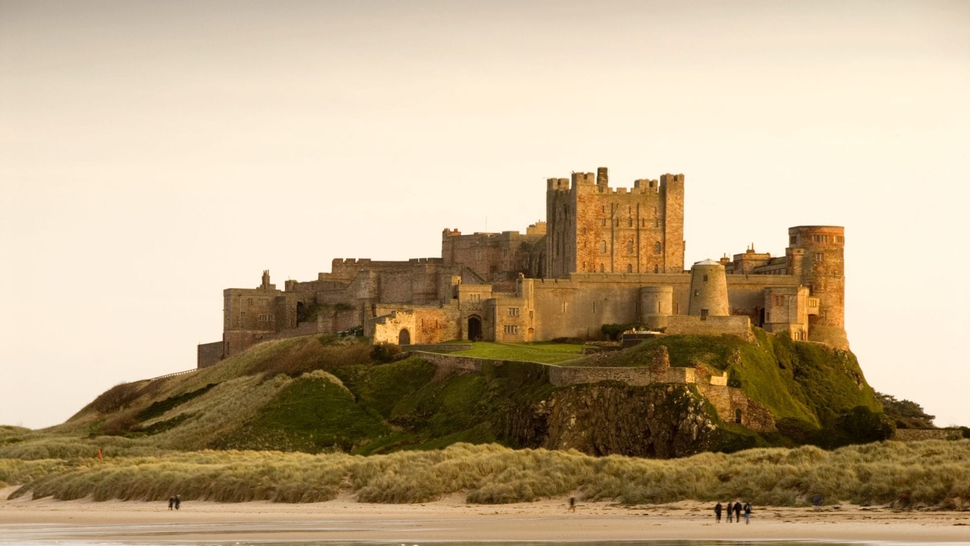 Search Bamburgh cottages by the sea