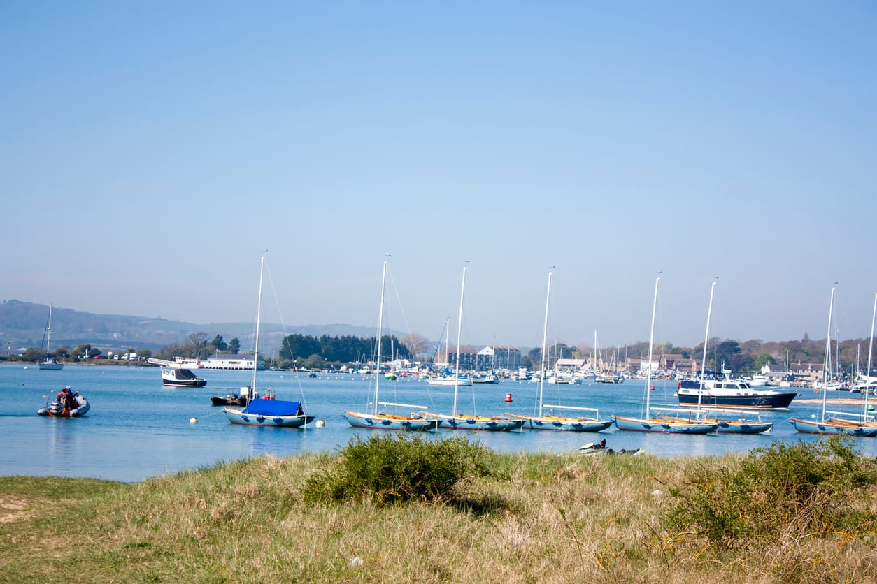 Search for Bembridge cottages by the sea