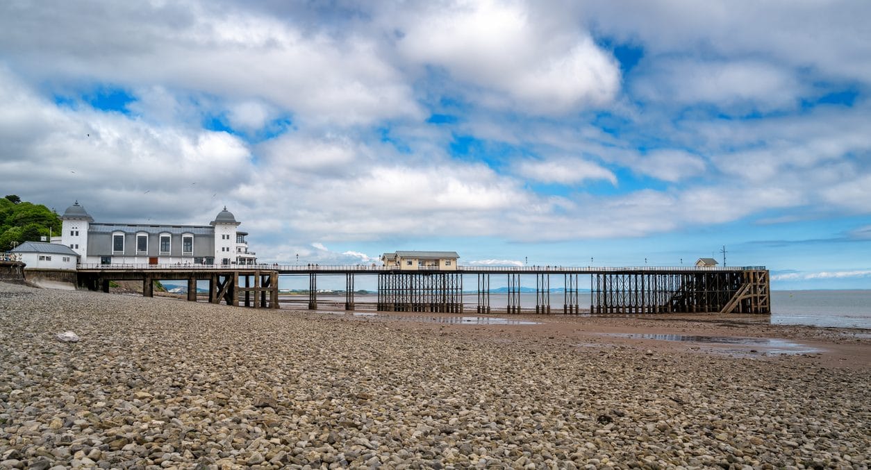Find Cardiff cottages by the sea