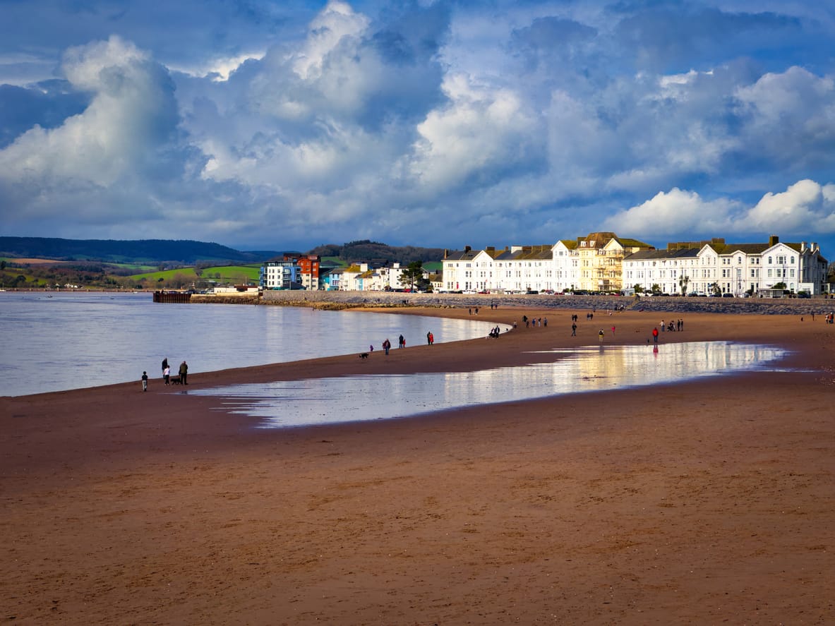 Search for Exmouth cottages by the sea