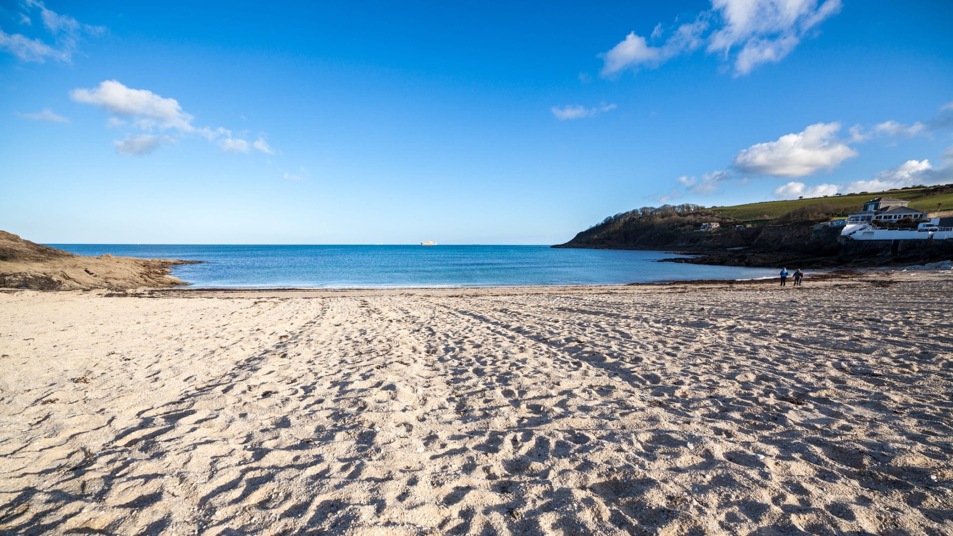 Search for Falmouth cottages by the sea