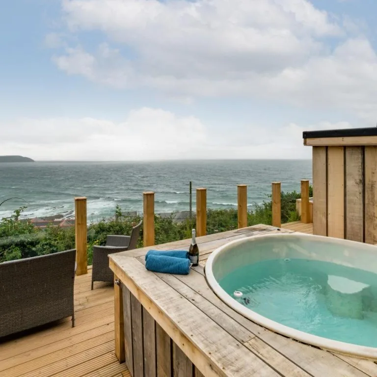 Benllech hot tub cottages by the sea