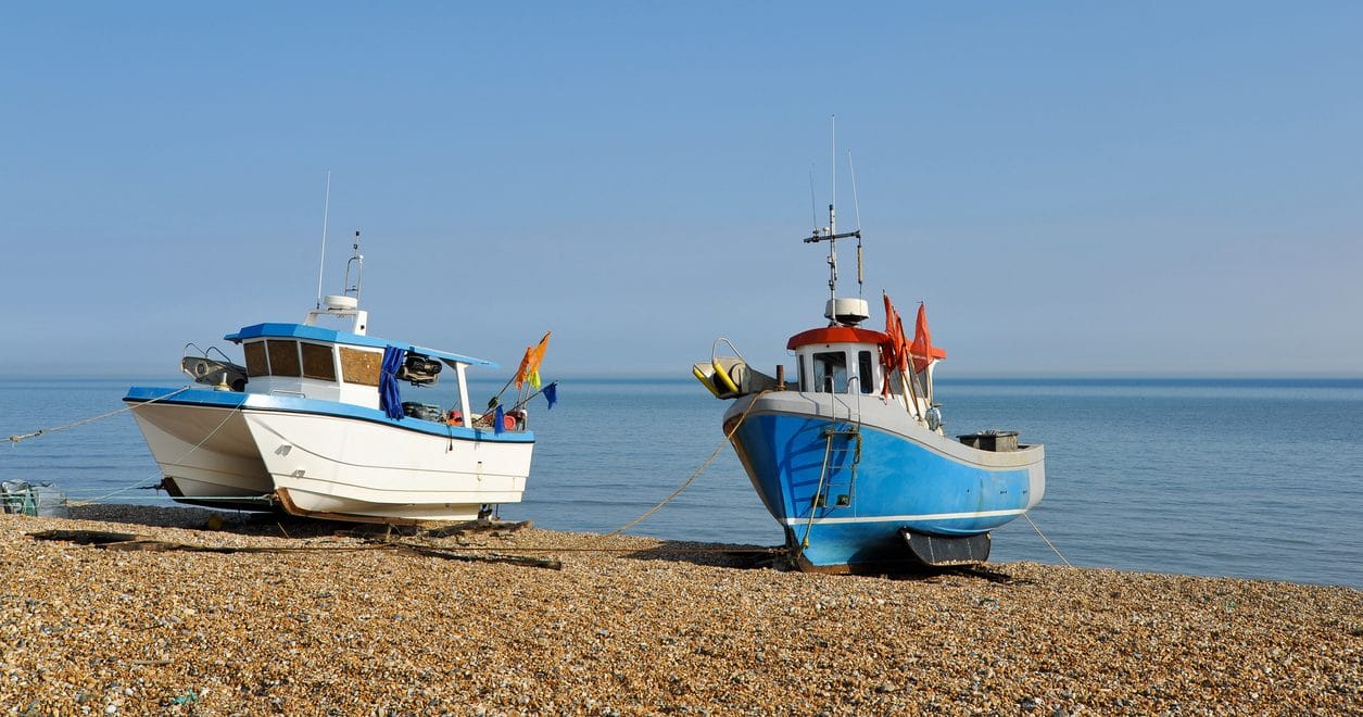 Find Hythe cottages by the sea