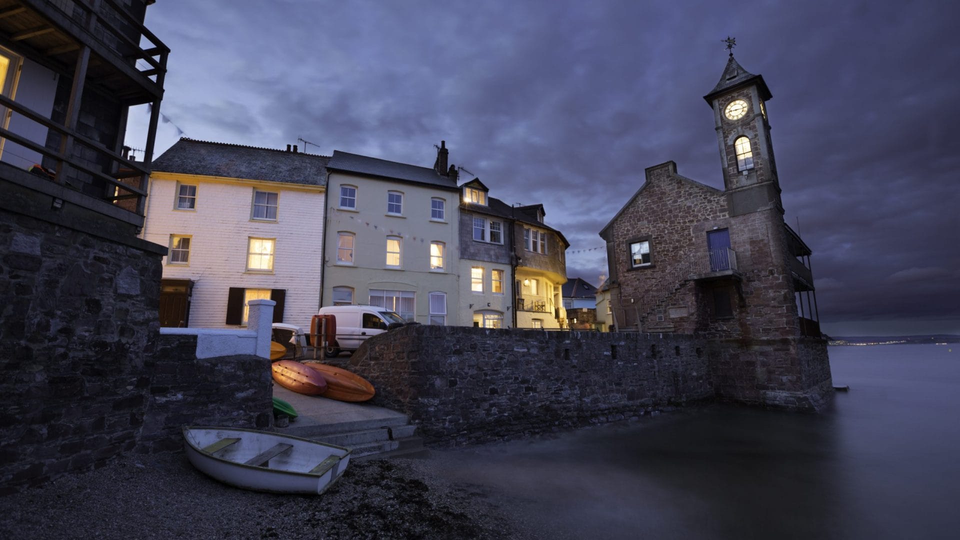 Search for Kingsand cottages by the sea