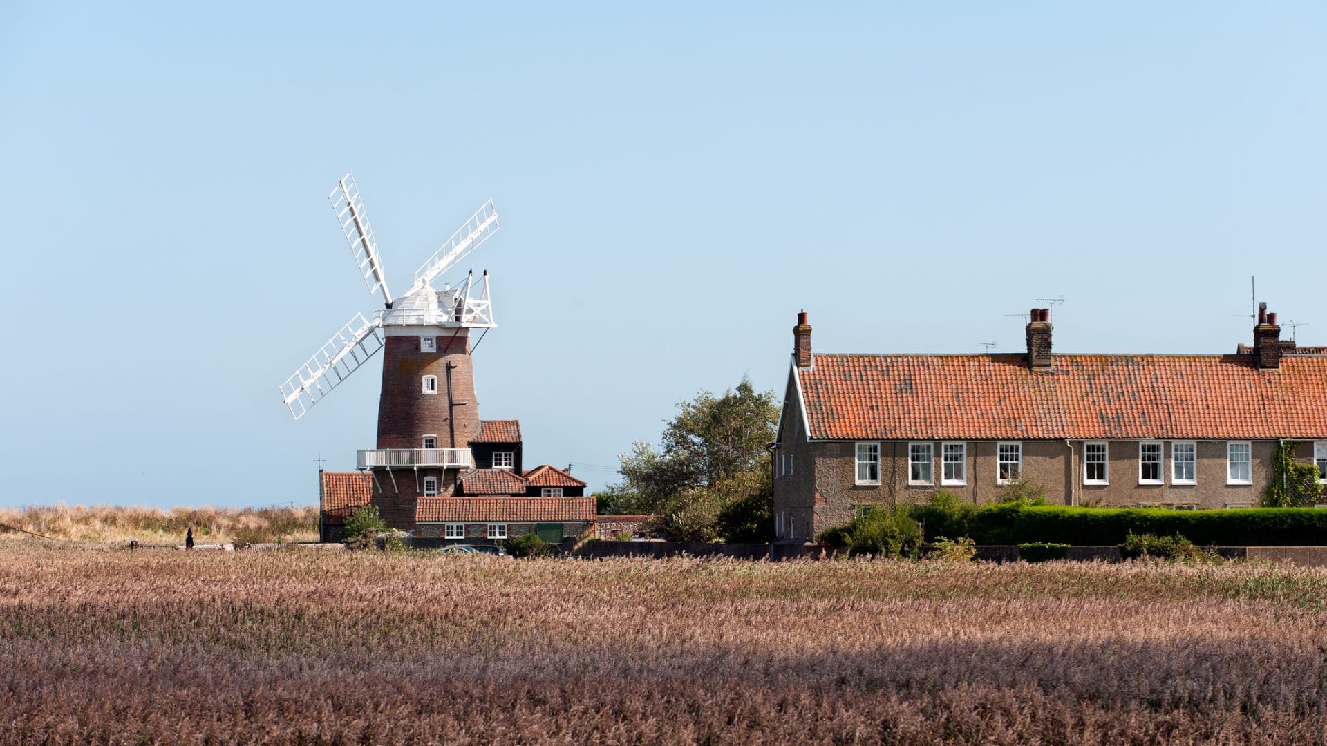 Find Langham cottages by the sea