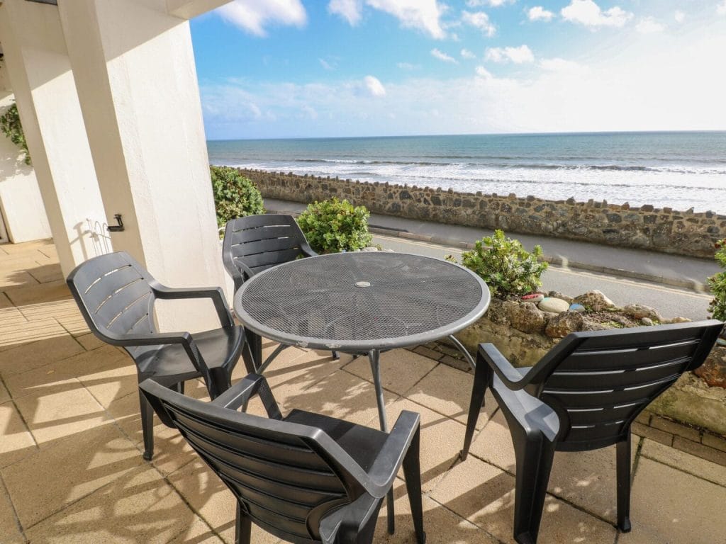 Llanddwyn dog friendly beach