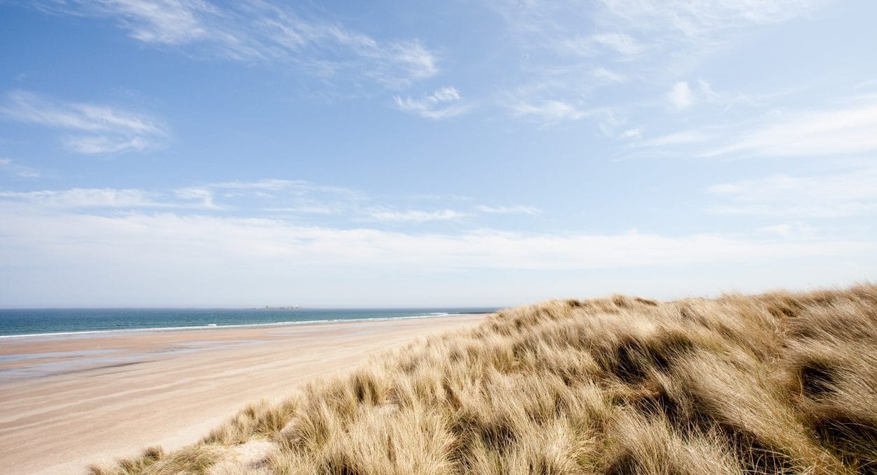 Find North East England cottages by the sea