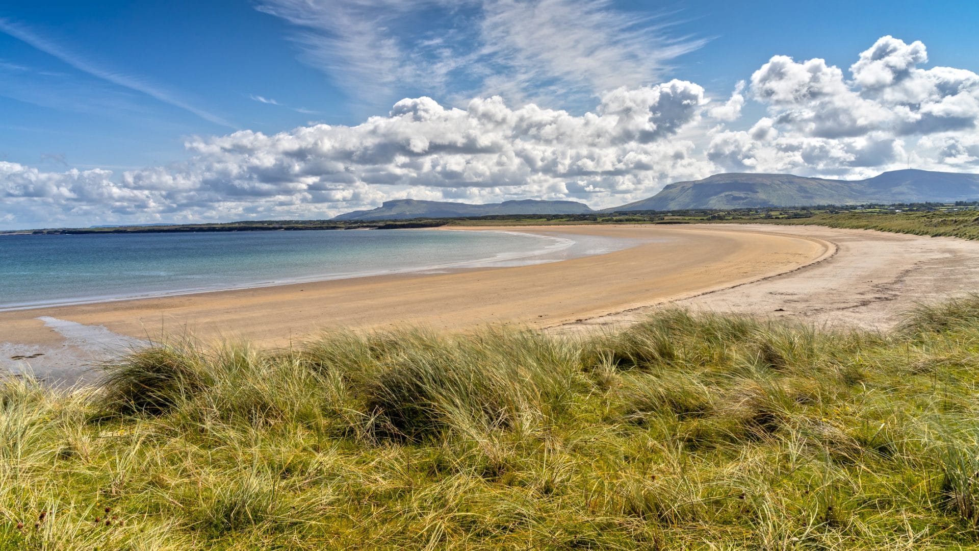 Find North West Ireland cottages by the sea