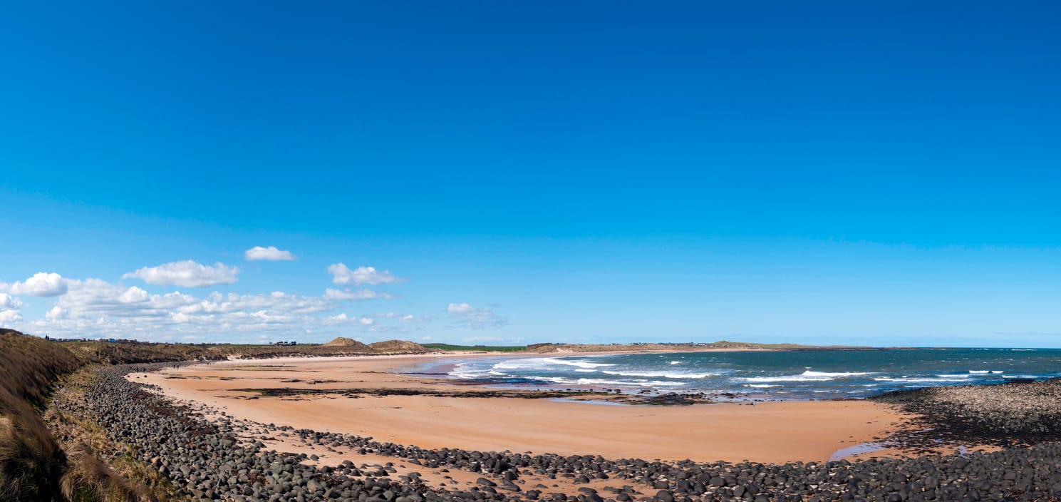 Find Northumberland cottages by the sea