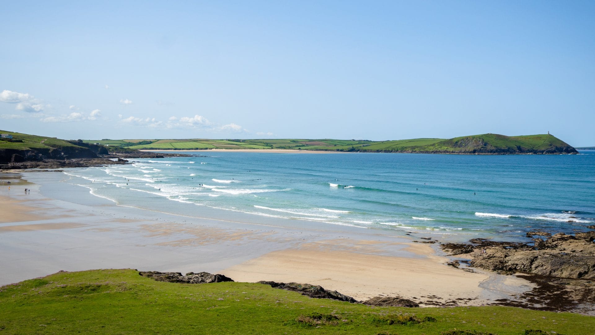 Search for Polzeath cottages by the sea