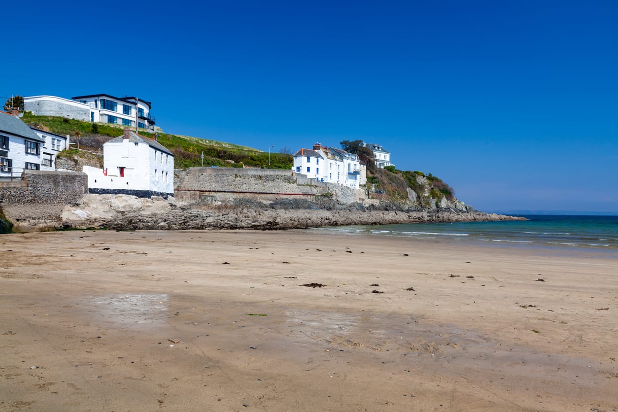 Search for Portmellon cottages by the sea