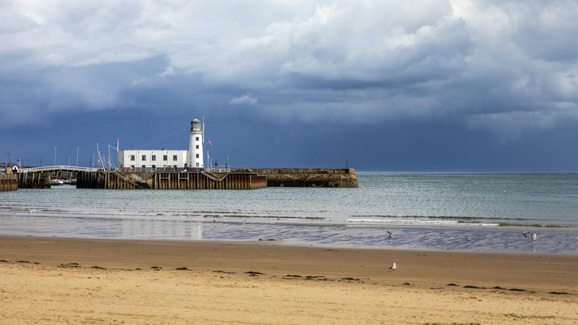 Search Scarborough cottages by the sea