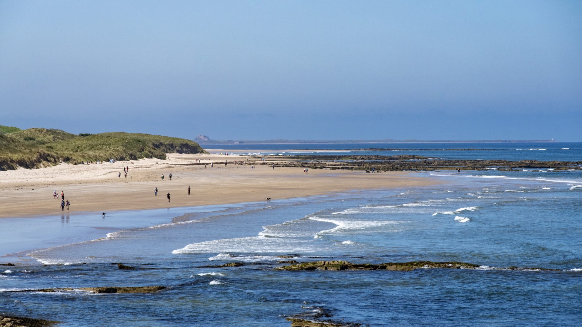 Search Seahouses cottages by the sea