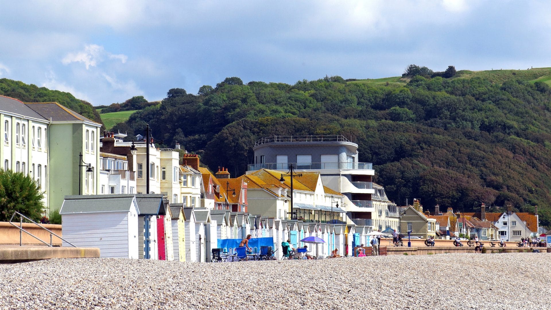 Search for Seaton cottages by the sea
