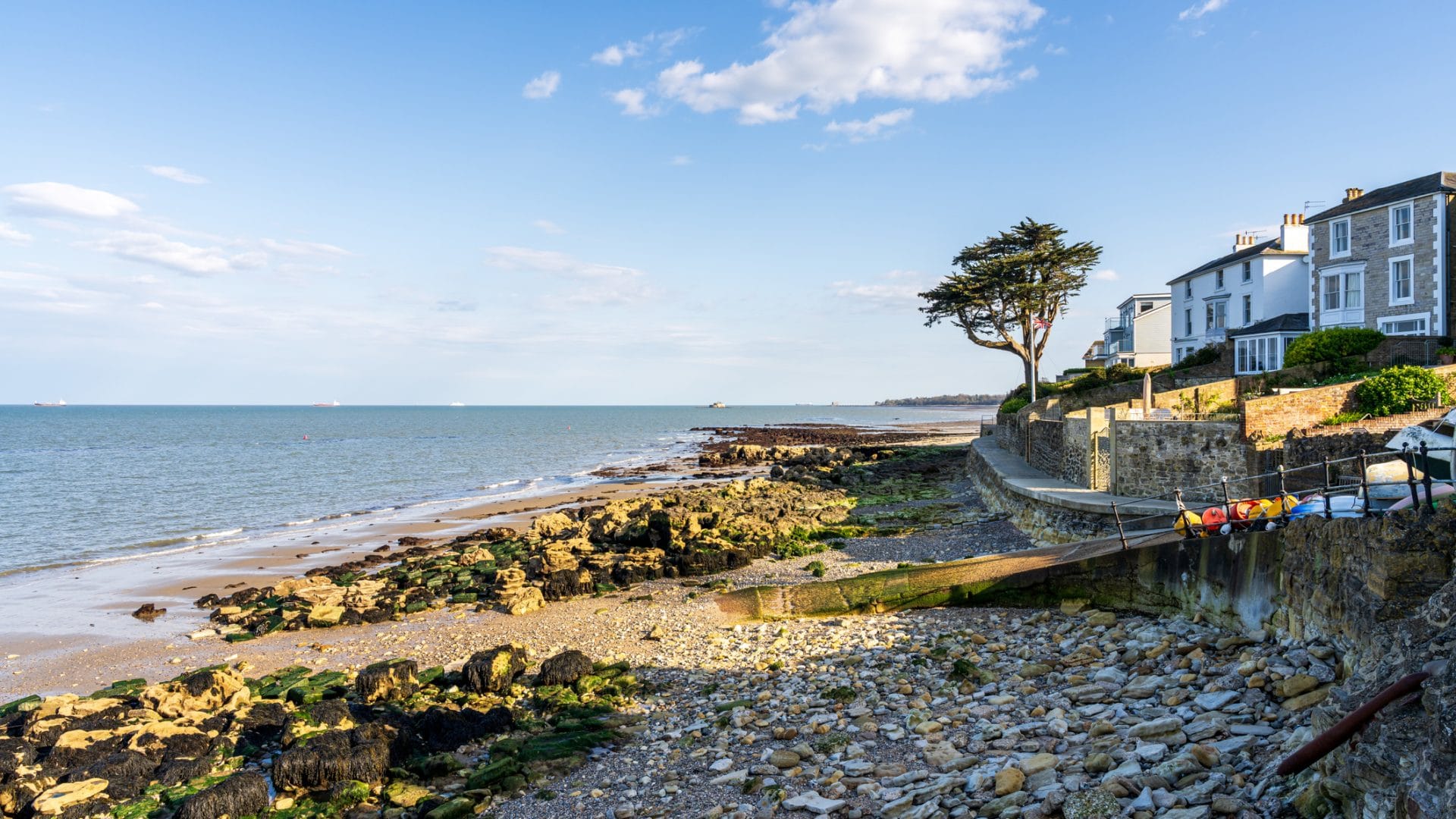 Search for Seaview cottages by the sea
