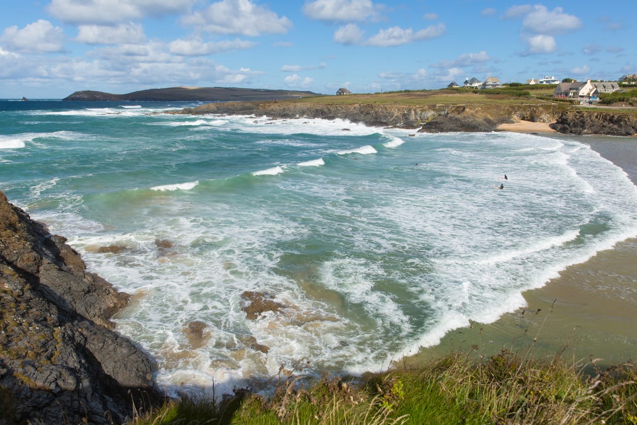 Search for Treyarnon Bay cottages by the sea