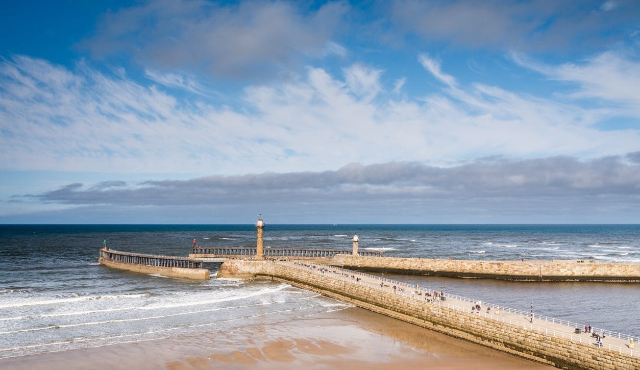 Find Whitby cottages by the sea