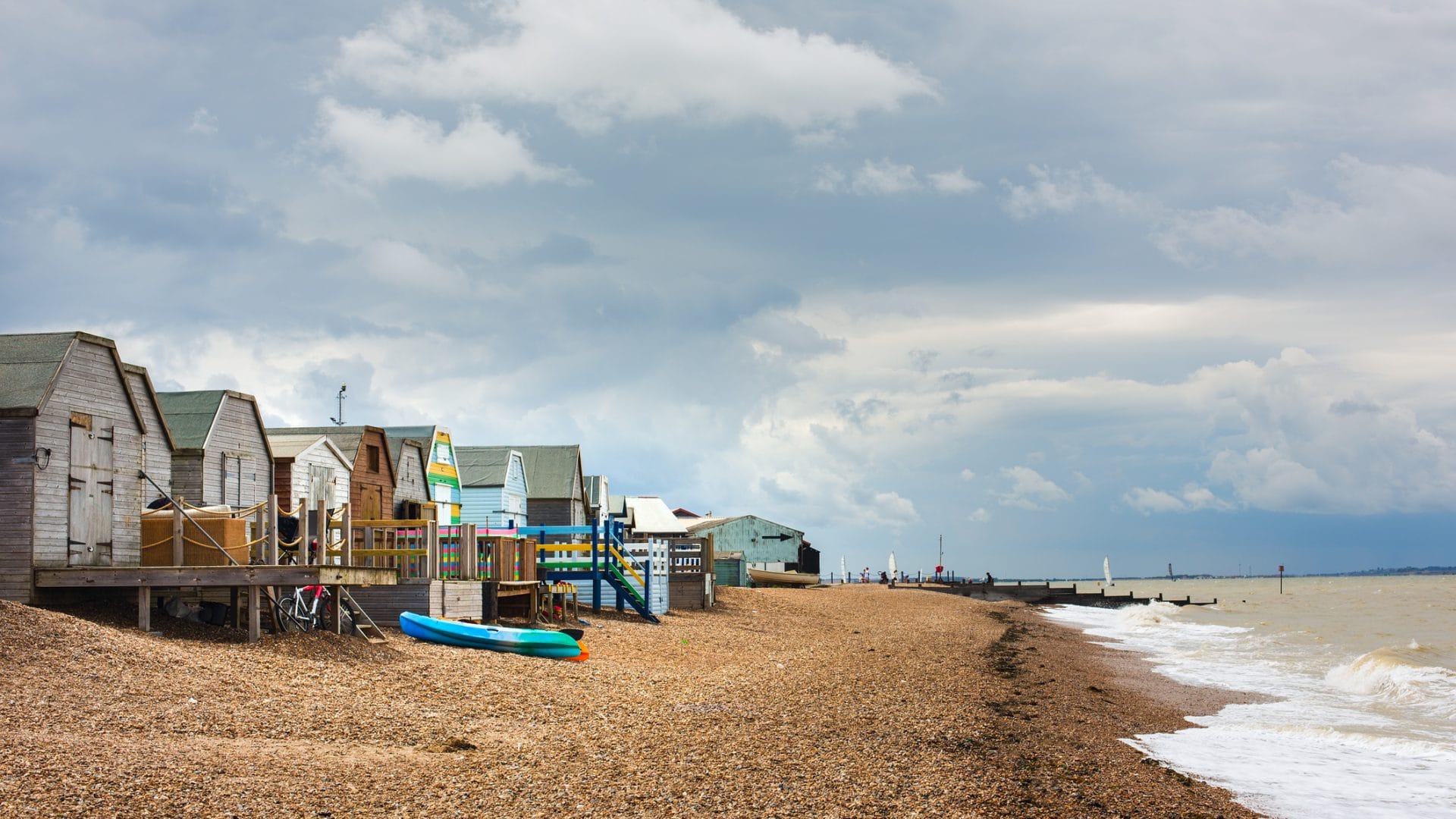 Find Whitstable cottages by the sea