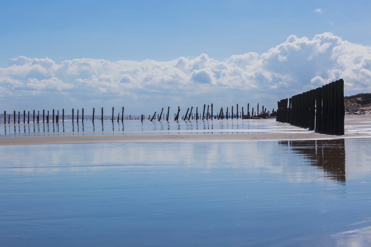 Find Yorkshire cottages by the sea