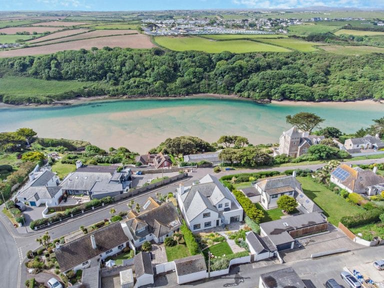 Large group holiday home in Newquay by the sea.
