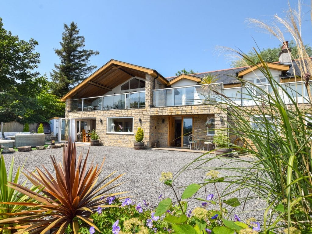 Large five bedroom house in Red Wharf Bay on the Isle of Anglesey