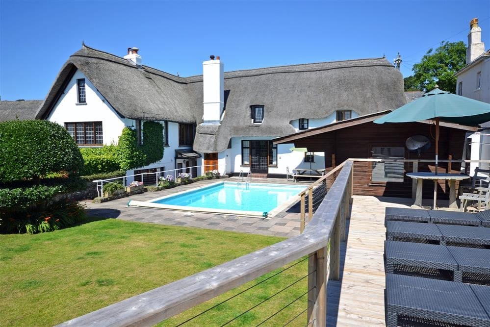devon coastal cottage with swimming pool