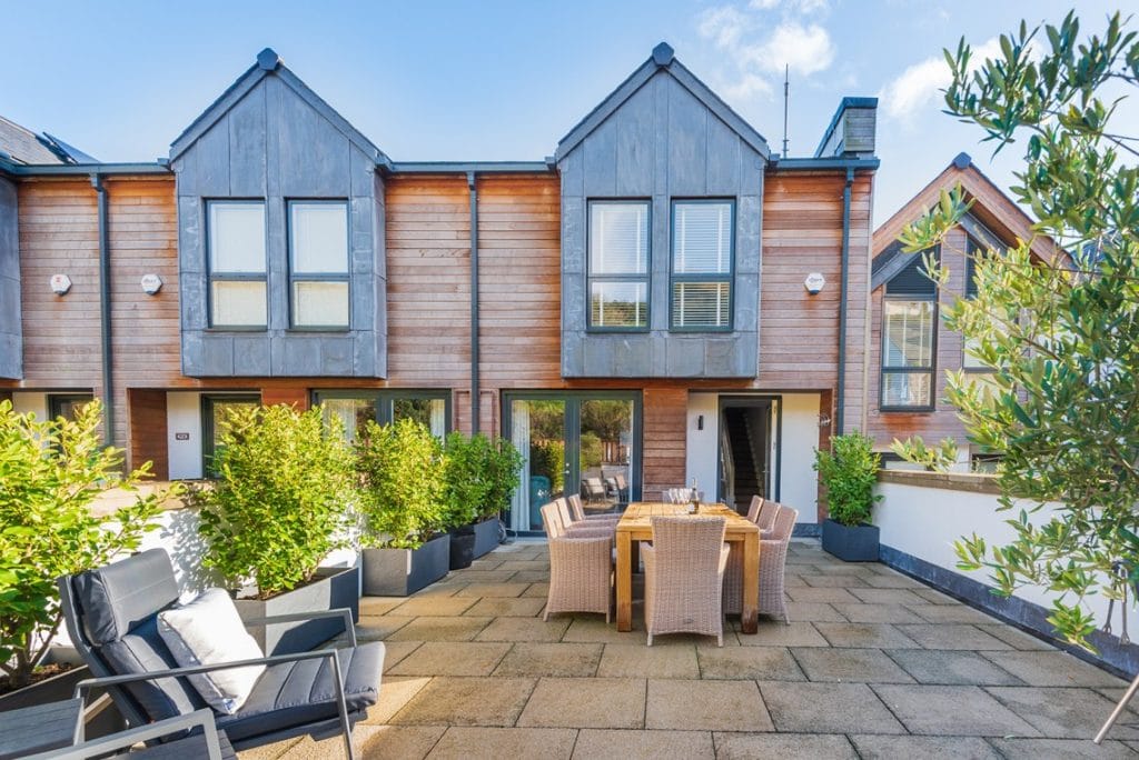 Salcombe contemporary townhouse with parking and charging point