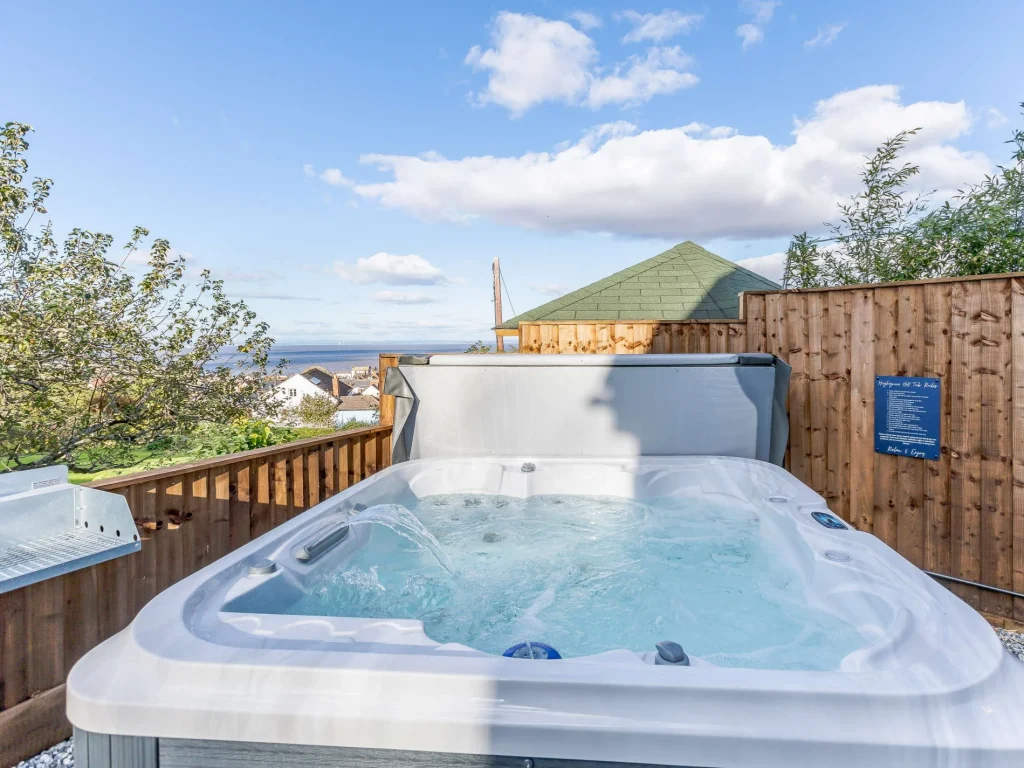 Somerset hot tub cottage with sea views